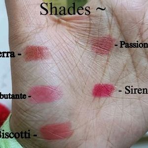 Myglamm Perfect Curves Lip Crayons(any One)