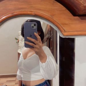 Vero Moda Sexy Top (huge Price Drop🥳)