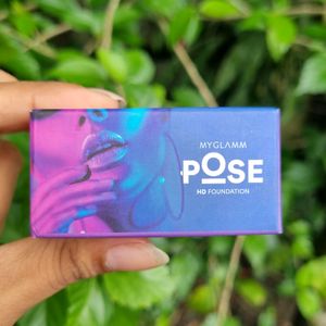 pose HD Foundation Stick's