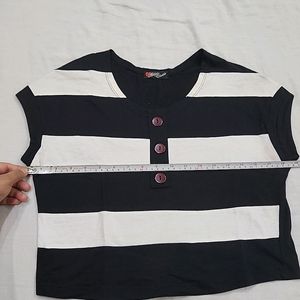 Black & White Striped Crop Top - Xs,S,M