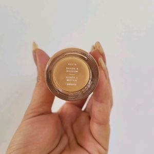 Elf Halo Glow Liquid Filter/ Shade 4 Medium