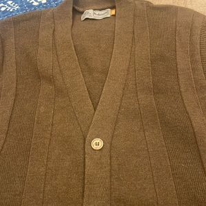 Men’s Sweater, Pure Wool, Size 42 Chest