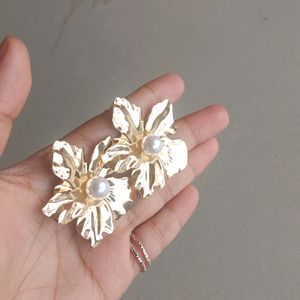 Trendy Flower Studs With Pearl Detailing