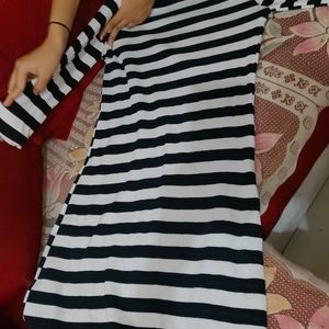 Black And White Line Pattern Top