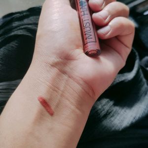 Iba Halal Plumping Lip Gloss