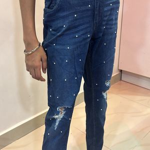 Dark blue mom fit jeans with Moti design