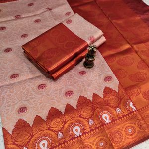 High Quality Sarees..... Super Quality.... Light With Dark Colour Combination.... Light Weight.......