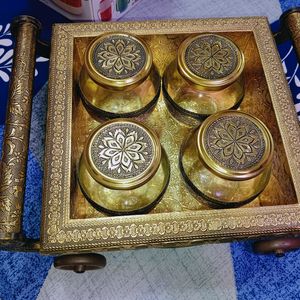 Mukhvas Dani / Pandani