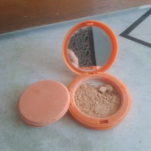 Derma co Sunscreen Compact