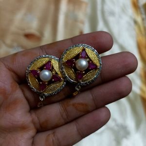 Earrings for Ur Traditional Look