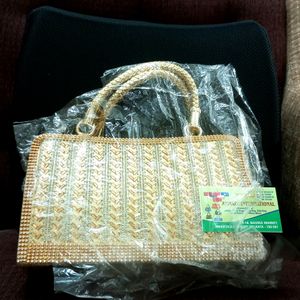 Beautiful 😍 Golden Hand/Sling Bag Only In ₹349