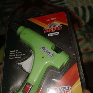 Brand New Glue Gun With Packing+5 Sticks