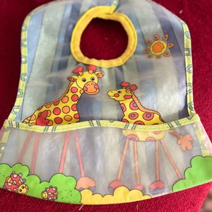 Preloved EZ Clean Feeding Bib-Giraffe