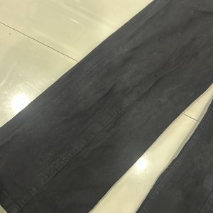 BLACK FADED JEANS