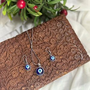 Beautiful Evil Eve Pendant Set