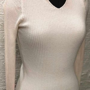 White Polo Neck Sweat Shirt For Small Size Women