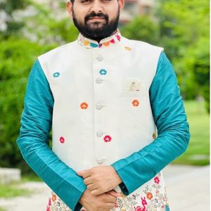 Pichwai Print Kurta Koti Set