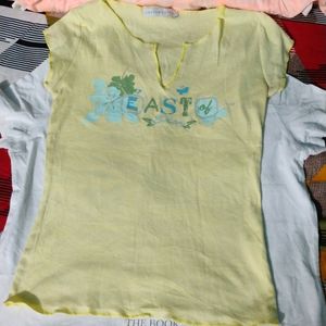 Women Tshirt   In 4 Set