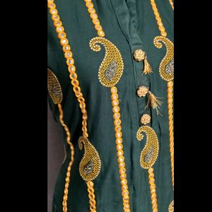 NEW EMBROIDERED SHARARA SUITE WITH DUPATTA