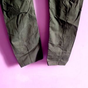 Green 💚 jeans For Man , Size 38