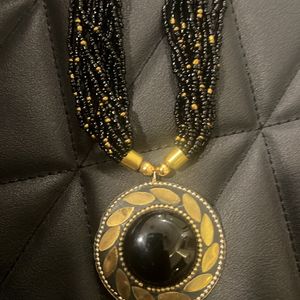 Black beaded Necklace