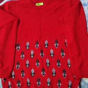 An Unused Sweater For Both Men and Women