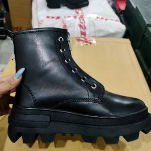 Yourturn Boots