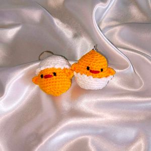 Cute Chicks With Egg Shell Keychain 🐣