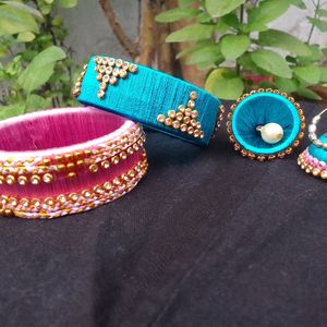 PAIR Of Bangles With Earrings