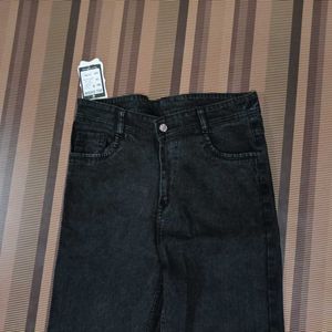 Z-28 Size 32  Straight Women Denim Jeans