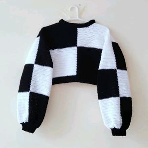 Patchwork Trendy B&W Pullover