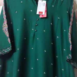 W Branded Kurta For Elegance And Beautify Look.