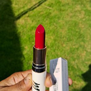 Myglamm Satin Matt Lipstick- Lust Stories