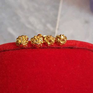 Beautiful New Flower Desine Studs