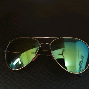 Green Reflective Sunglasses