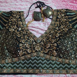 New Heavy Embroidery Blouse