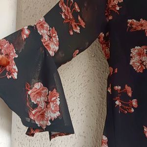 SASSAFRAS BLACK FLORAL DRESS