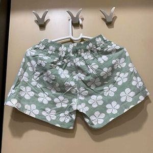 Floral Short