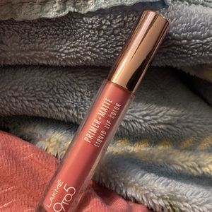 Lakme 9to5 Primer+Matte Liquid Lipstick