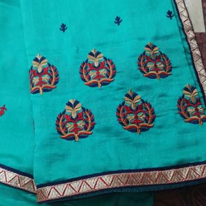 Embroidered Saree With Blouse