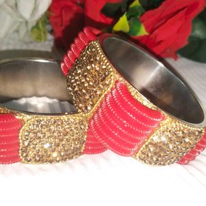 Pearl Elegance Red Golden Gajra Kada