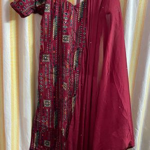 Maroon kurta with Dupatta