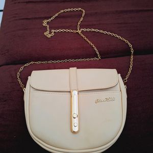 Beautiful Nude Color Bag With Multi Pocket