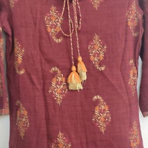 Avaasa Kurta