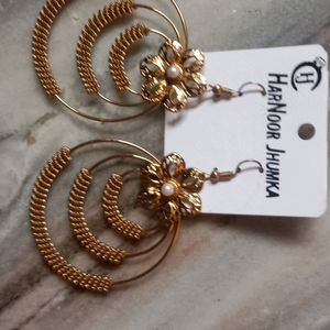 8 Pair Of Earring And 1 Nosepin With Necklace