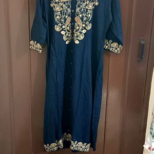 Navy Blue Embroidered Kurta