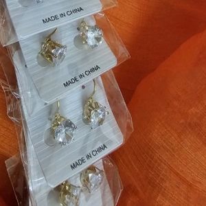 New Golden Earrings With Diamond