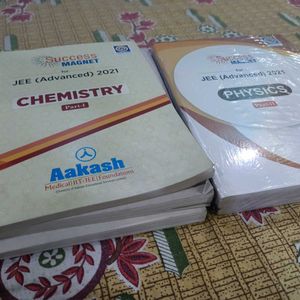 Aakash Jee Advance Books [Both 11 And 12]