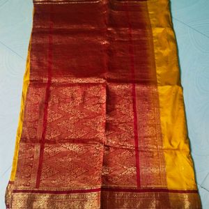 Yellow Colour Pure Gadwal Saree