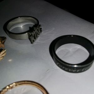 4 Finger Rings